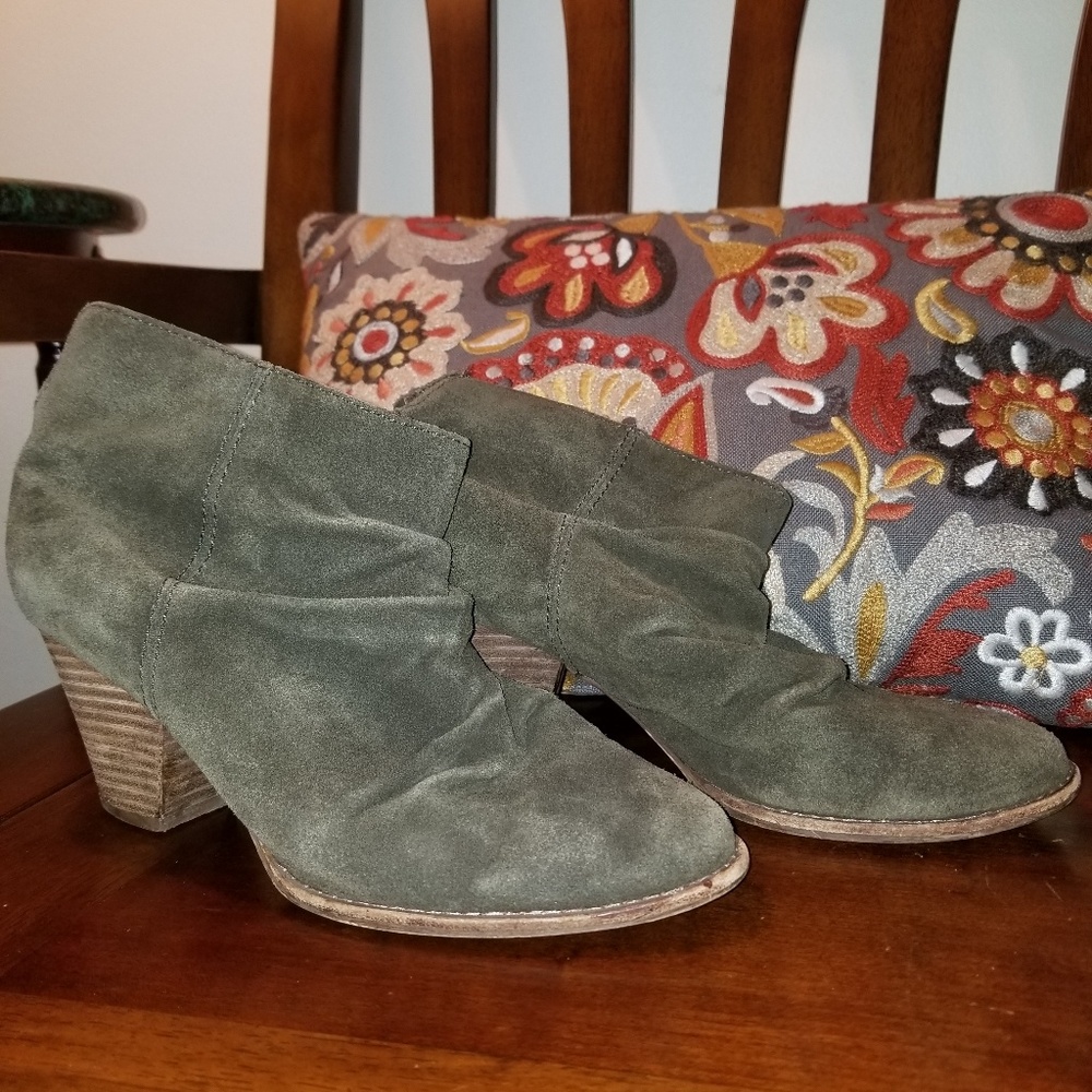Splendid Ankle Booties